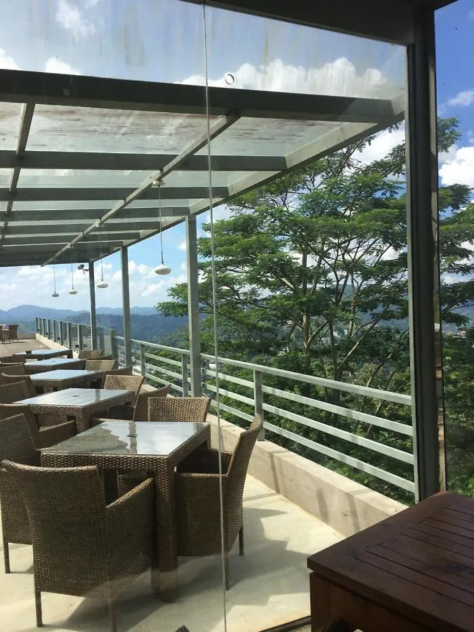 Hostel By Kandy Skyloft